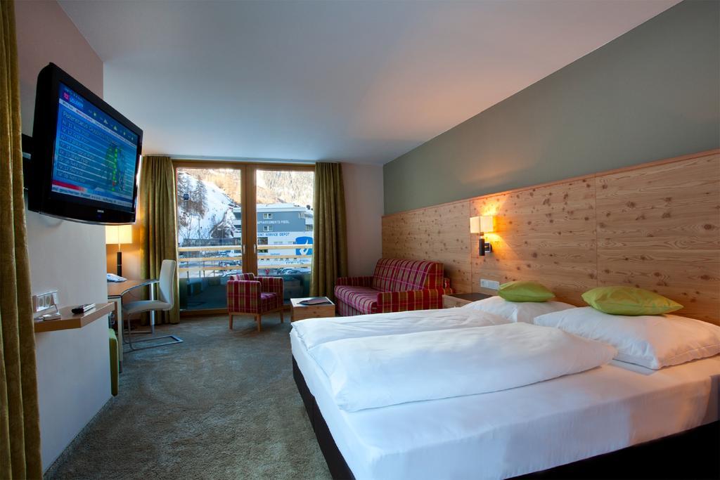Hotel Baeckelar Wirt Superior Sölden Exterior foto